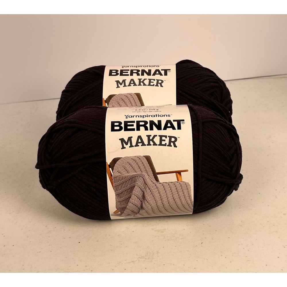 Bernat Maker Yarn Black Cotton Nylon Blend Bulky 5 Soft T-Shirt Feel